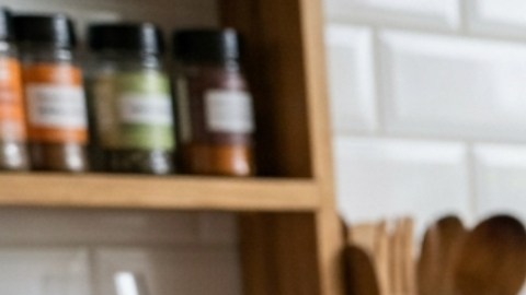 Para personas sanas, ambos tés pueden formar parte de una dieta equilibrada y aportar antioxidantes útiles para el organismo.