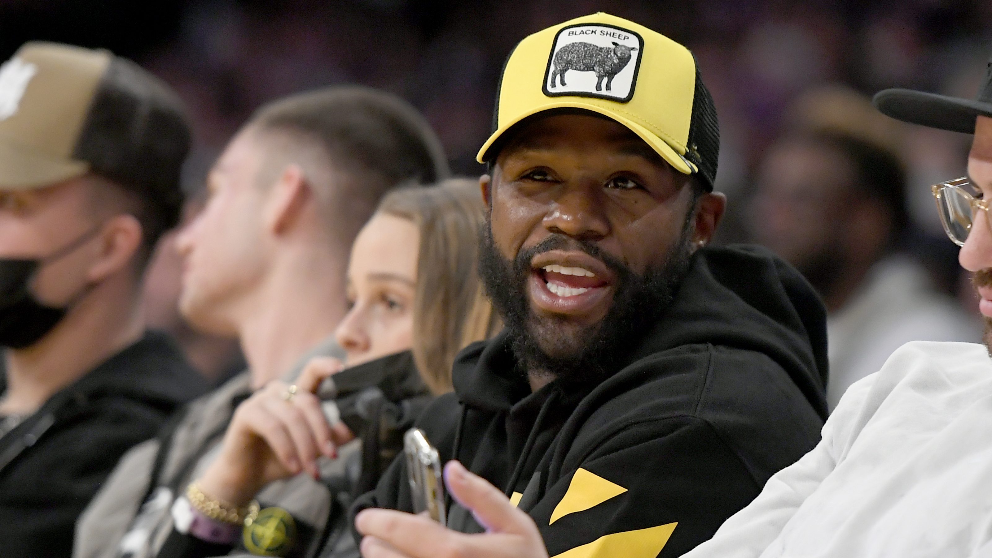 Floyd Mayweather enfrenta demanda millonaria por cancelar peleas con Tyson y Pacquiao