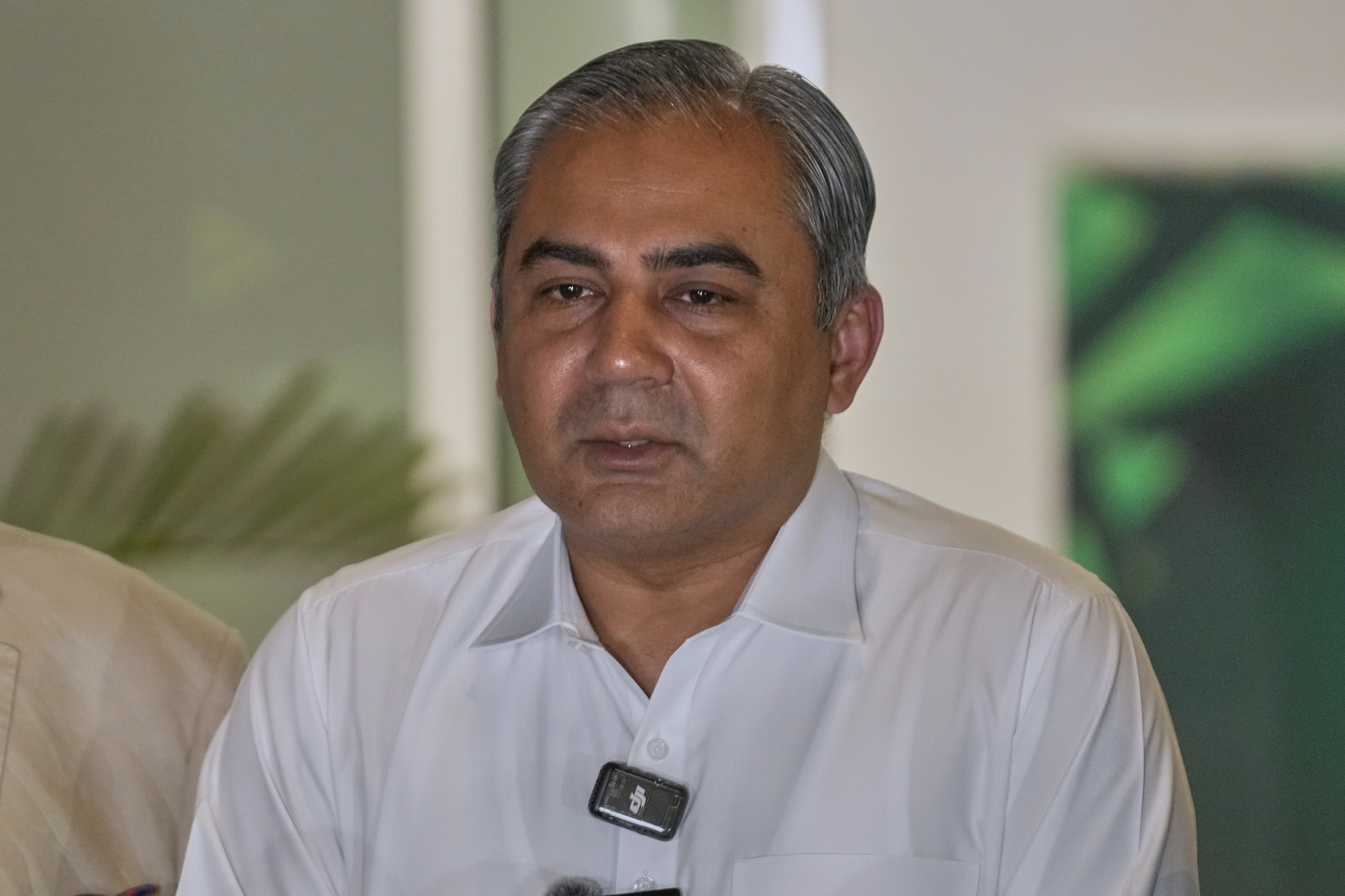 Pakistán busca reactivar las negociaciones entre Irán y EE.UU. tras su reciente suspensión