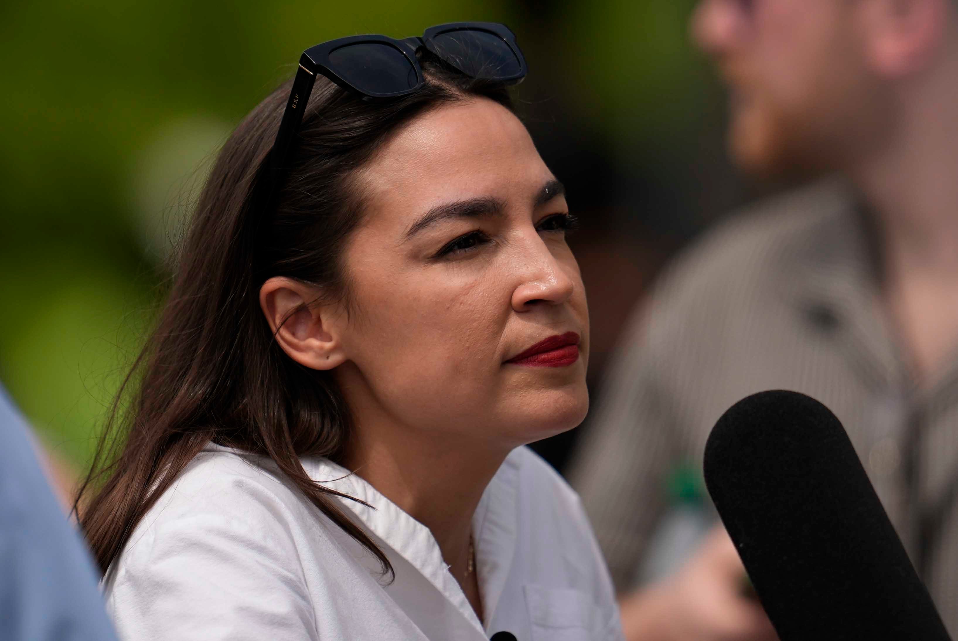 Alexandria Ocasio-Cortez presentó enmienda a la Ley de Autorización de Defensa Nacional para atender&hellip;