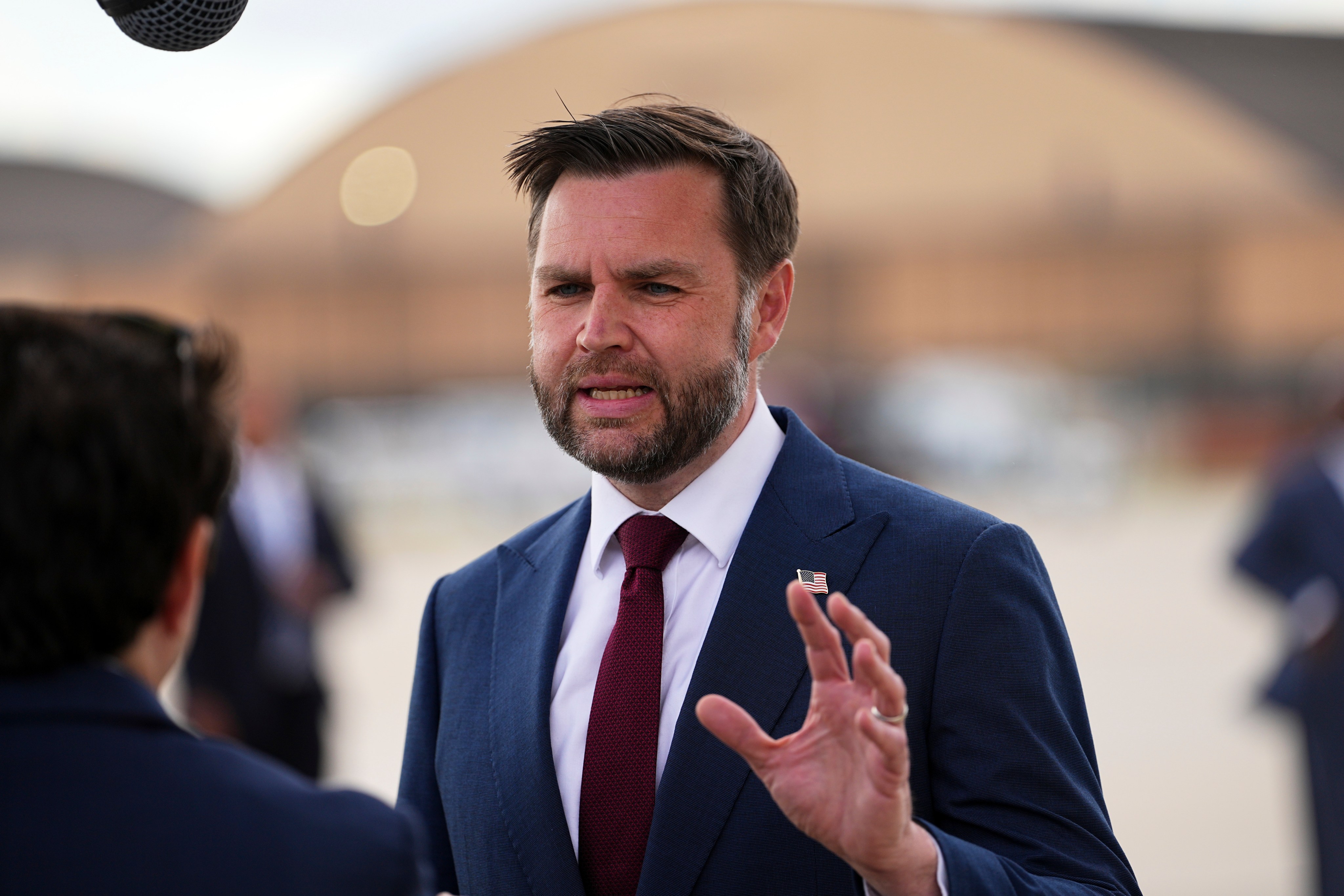 Vance: EE.UU. continuará las negociaciones con Irán incluso sin el respaldo de Israel