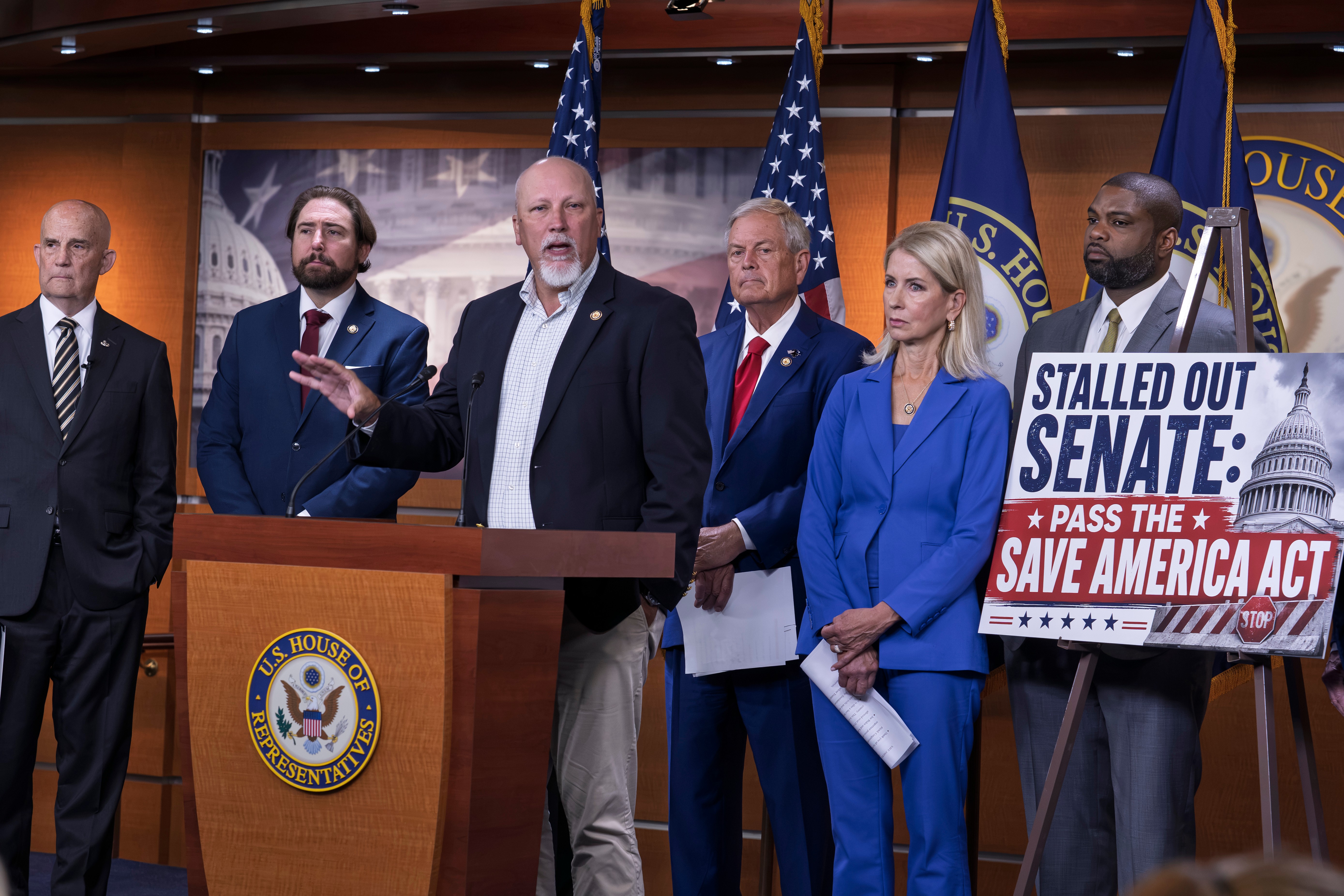 Republicanos en el Senado buscan complacer a Trump con inclusión de “SAVE America Act”&hellip;