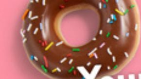 Así luce una docena surtida lista para activar la promoción y llevarte una segunda caja de Original Glazed por solo $2 en tienda o auto-servicio.