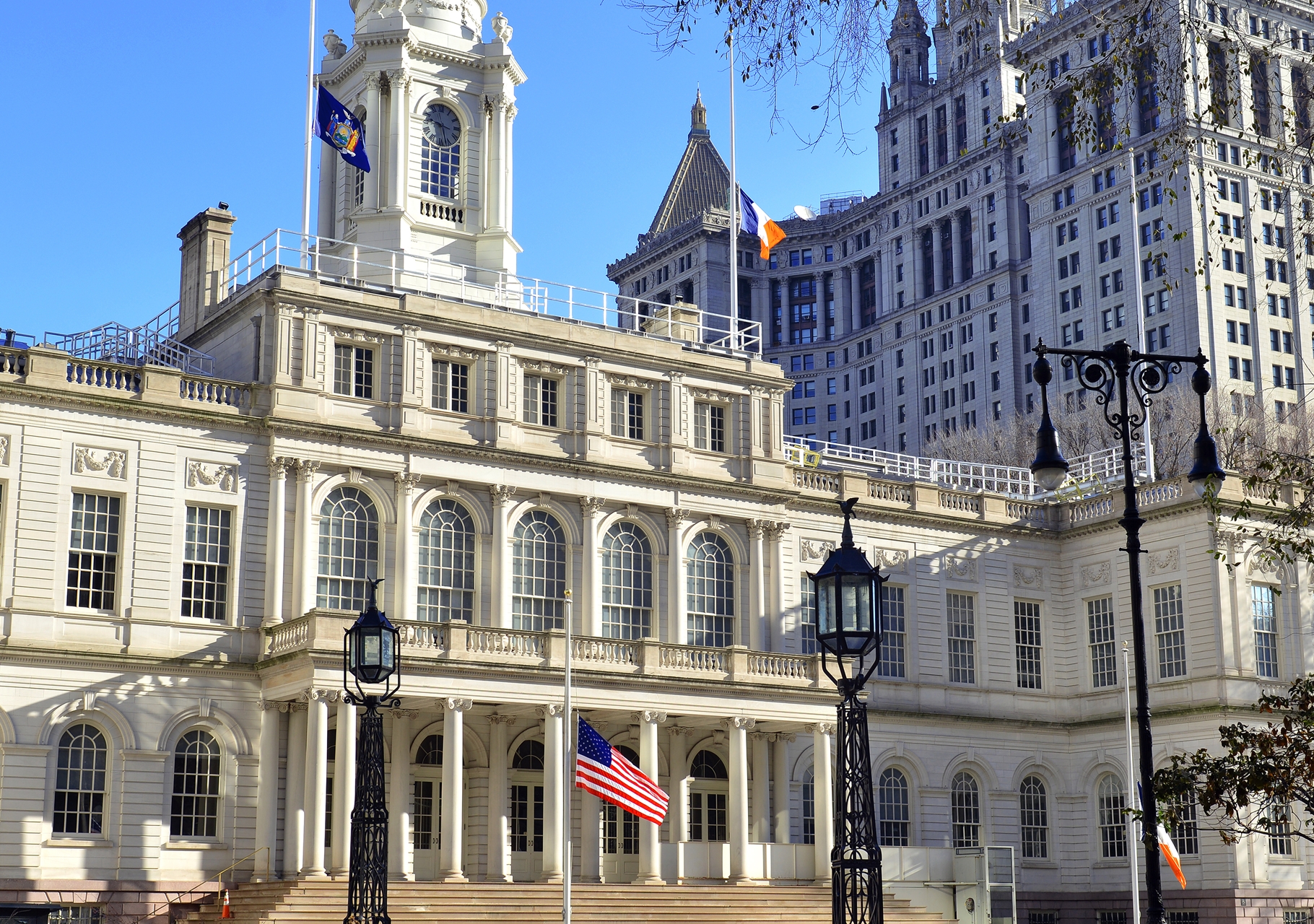 Dos hispanos asumen cargos en la Alcaldía de Nueva York para infraestructura escolar y&hellip;