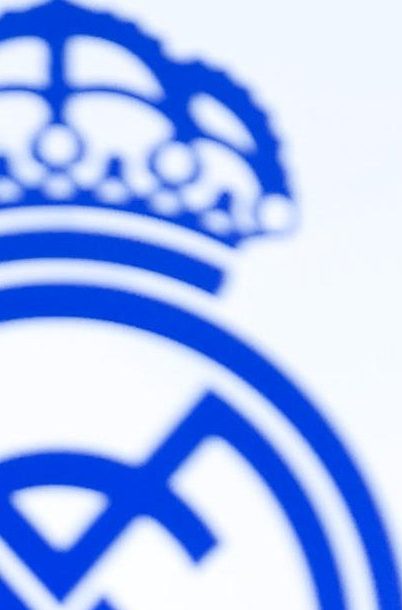 Florentino Pérez (c), presidente en funciones del Real Madrid y candidato a la reelección, durante el acto de cierre de campaña celebrado este sábado en Madrid.