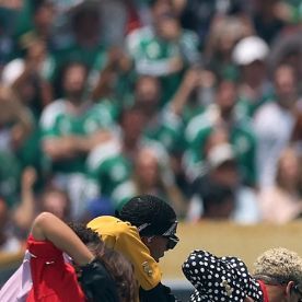 El artista participó en una celebración que reunió sonidos de distintos países ante miles de asistentes