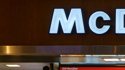 McDonald's enfrenta años de aumentos de precios cambiaron la percepción de una marca que construyó su reputación sobre la accesibilidad.