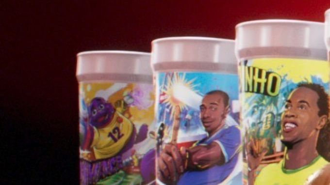 La nueva colección de vasos de McDonald's incluye figuras icónicas del fútbol mundial y al querido personaje Grimace.