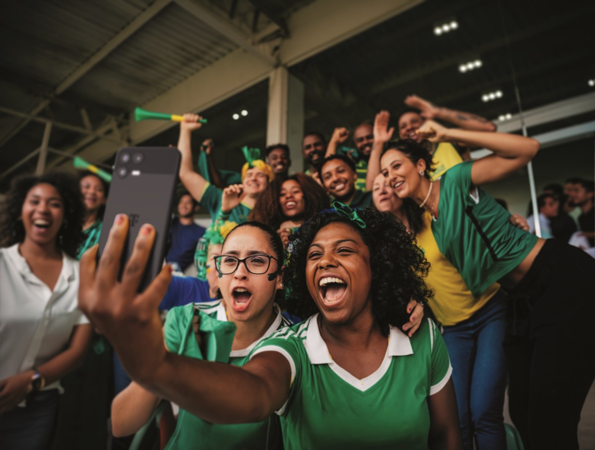 Tecnología móvil: El puente que une a los latinos con el fútbol