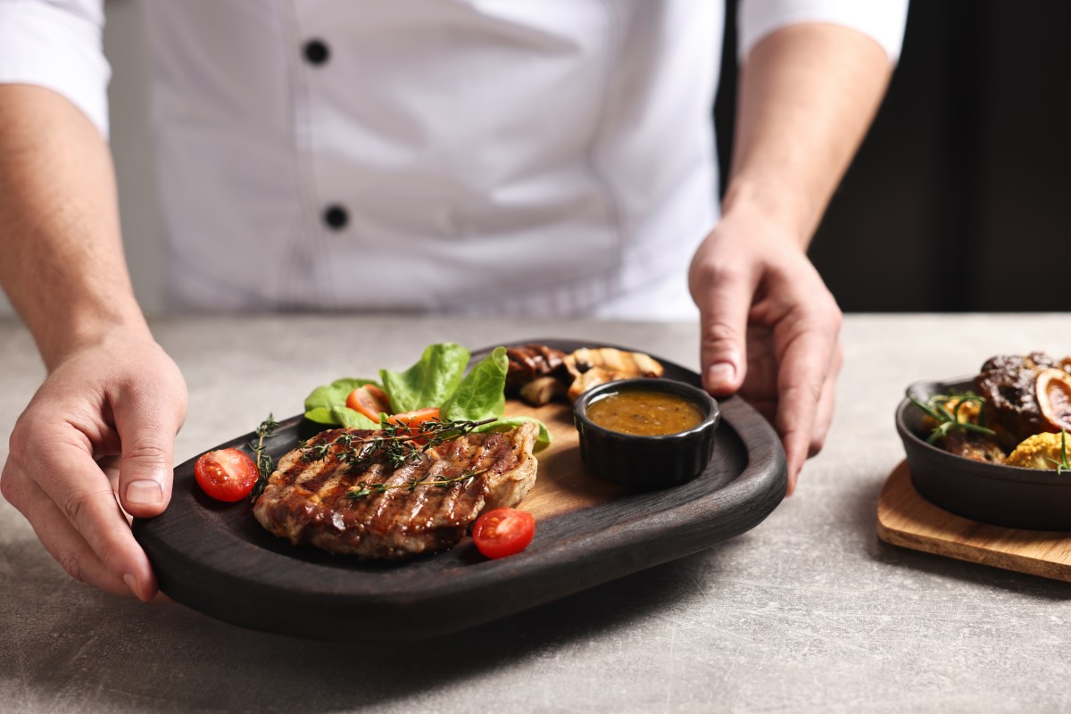 Less Red Meat Linked to Longer Life 97-Year-Old Oncologist’s Recommendation