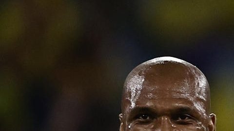 Lucas Paquetá (d) e Igor Thiago (i) de Brasil celebran un gol este domingo, en un partido amistoso previo al Mundial 2026 entre Brasil y Panamá en el estadio Maracaná, en Río de Janeiro.