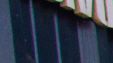 Varias personas se reúnen para cantarle el feliz cumpleaños a Lionel Messi frente a un mural callejero en su honor en Buenos Aires, Argentina, el miércoles 24 de junio de 2026.