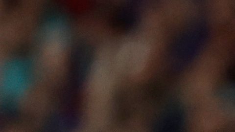 Marcus Rashford, del Barcelona, ​​patea el balón durante el partido de fútbol de la Liga española entre el FC Barcelona y el Real Madrid en Barcelona, ​​España, el domingo 10 de mayo de 2026.