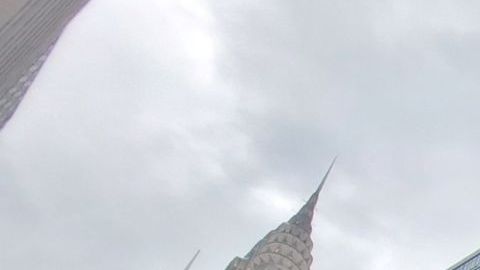El pasado martes el antiguo edificio de la Pfizer en Manhattan que está siendo convertido en un lujoso complejo de apartamentos registró una falla que obligó a la evacuación de toda una cuadra.