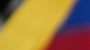 Machado abandonó Venezuela para recibir el Premio Nobel.