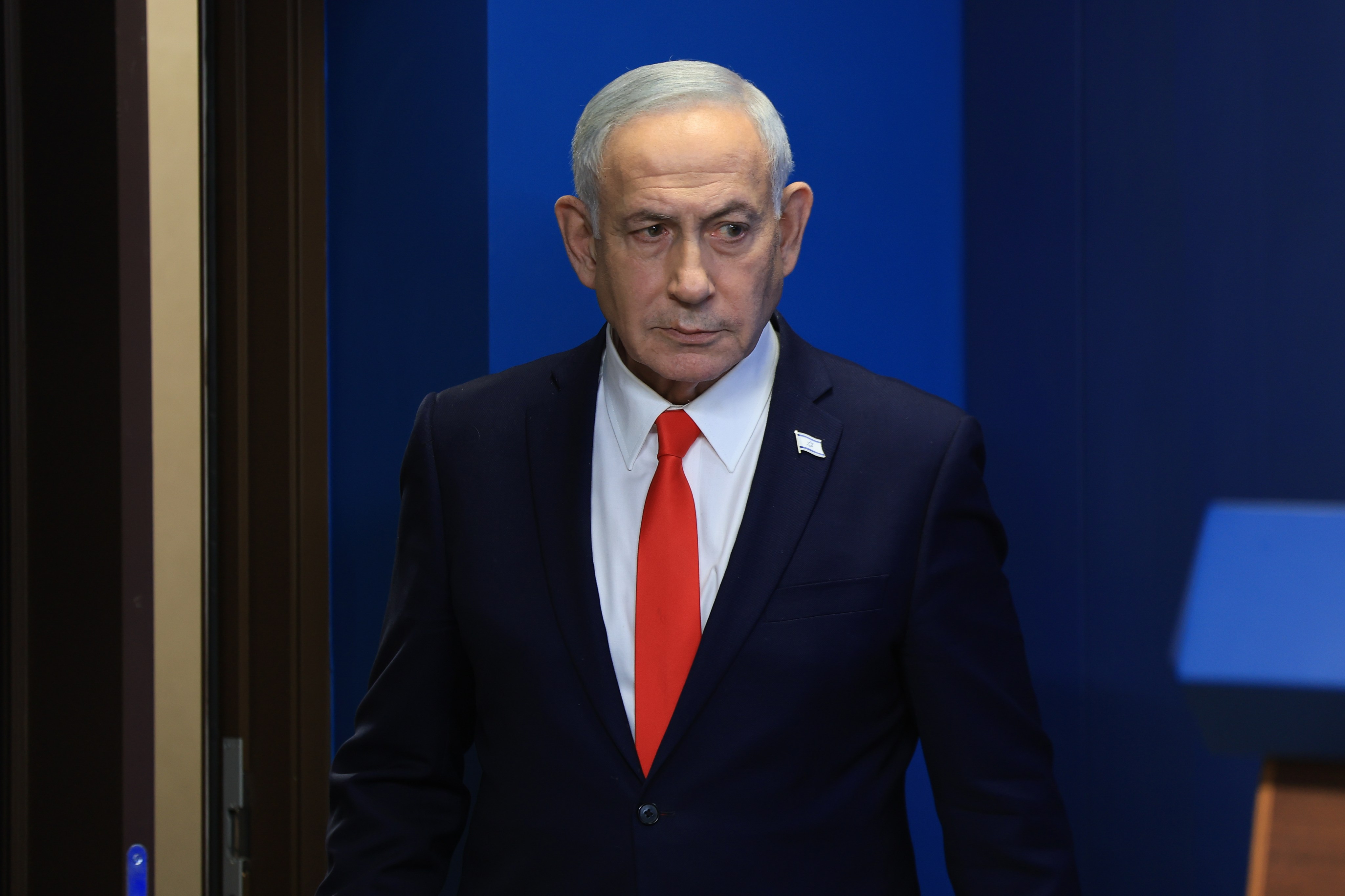 Netanyahu parte a EE.UU. para reunirse con Trump en medio de guerra en Irán