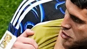 Argentina derrotó a Inglaterra por 2-1 y desató memes.