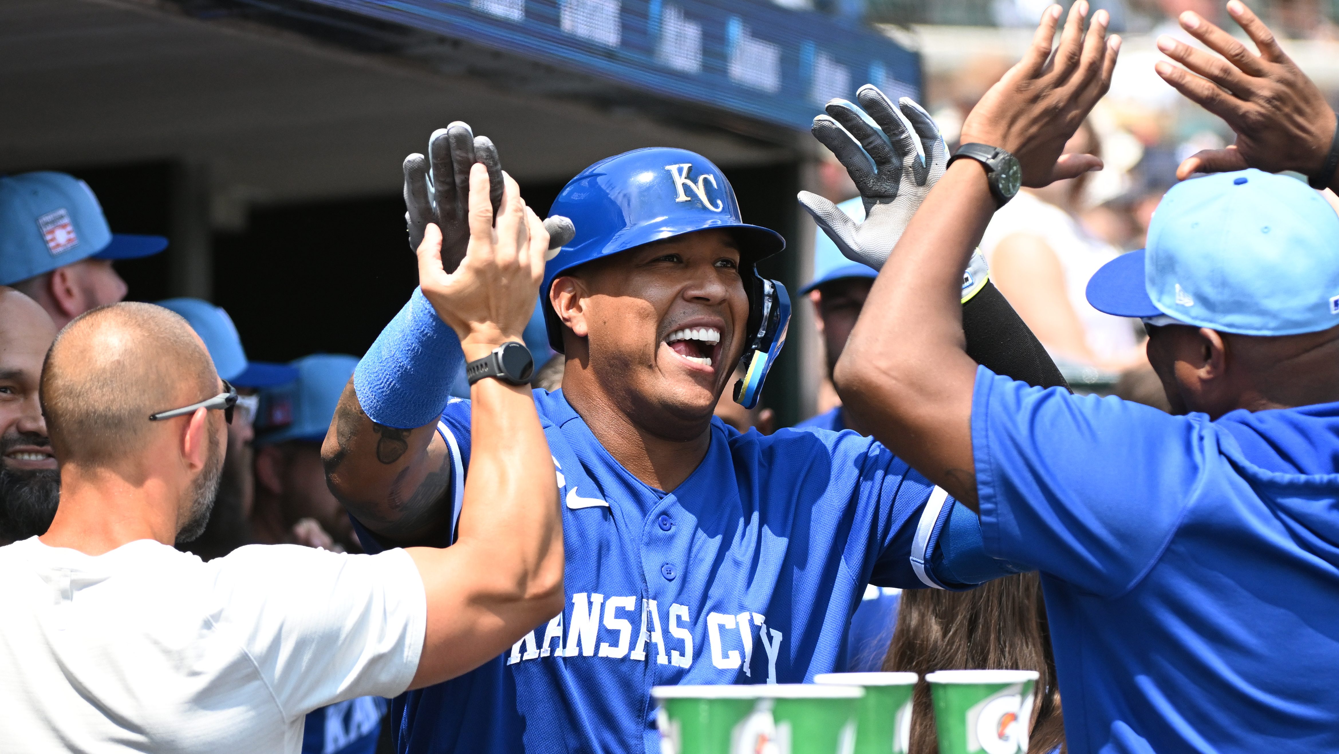 MLB: Venezolano Salvador Pérez se convierte en el mayor jonronero en la historia de&hellip;