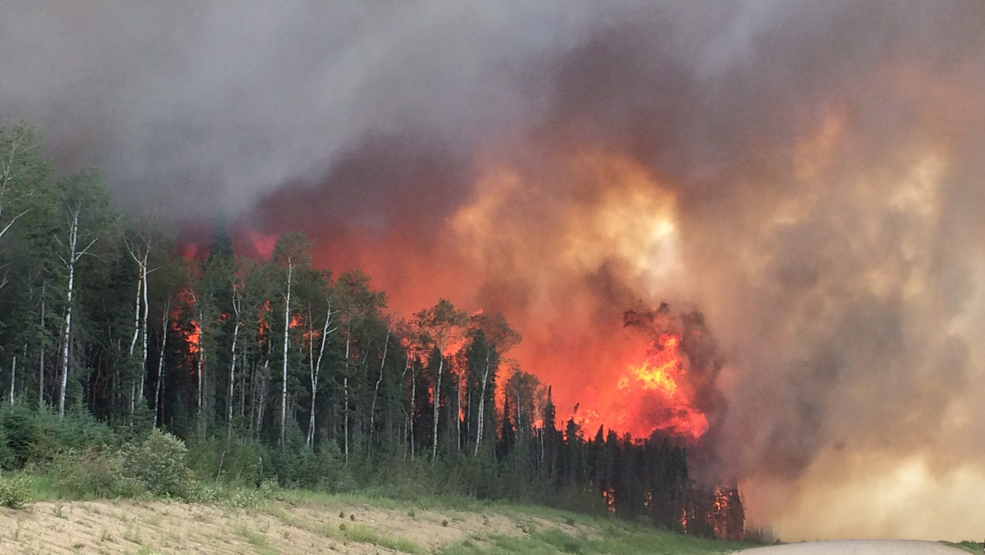 Trump y legisladores republicanos exigen aranceles a Canadá por el humo de sus incendios&hellip;