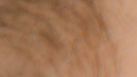 El spray nasal estrecha los vasos sanguíneos de la nariz para disminuir la hinchazón y abrir las vías respiratorias de inmediato.