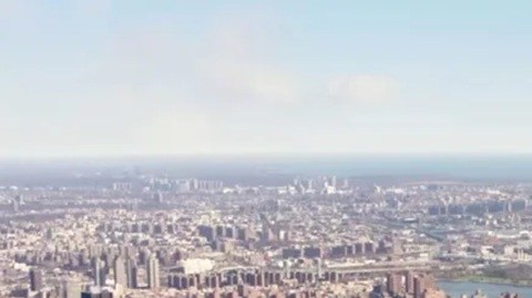 El Departamento de Finanzas de NYC envió unas 17,000 notificaciones a propietarios que podrían estar sujetos al nuevo impuesto, aunque no todos los casos estarán sujetos al nuevo impuesto.