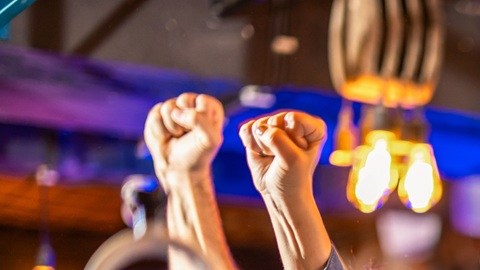 El Mundial 2026 tiene aún una semana de actividad y llegarán aficionados a ver a Argentina, Francia, España o Inglaterra con apetito y buscarán un lugar para dormir.