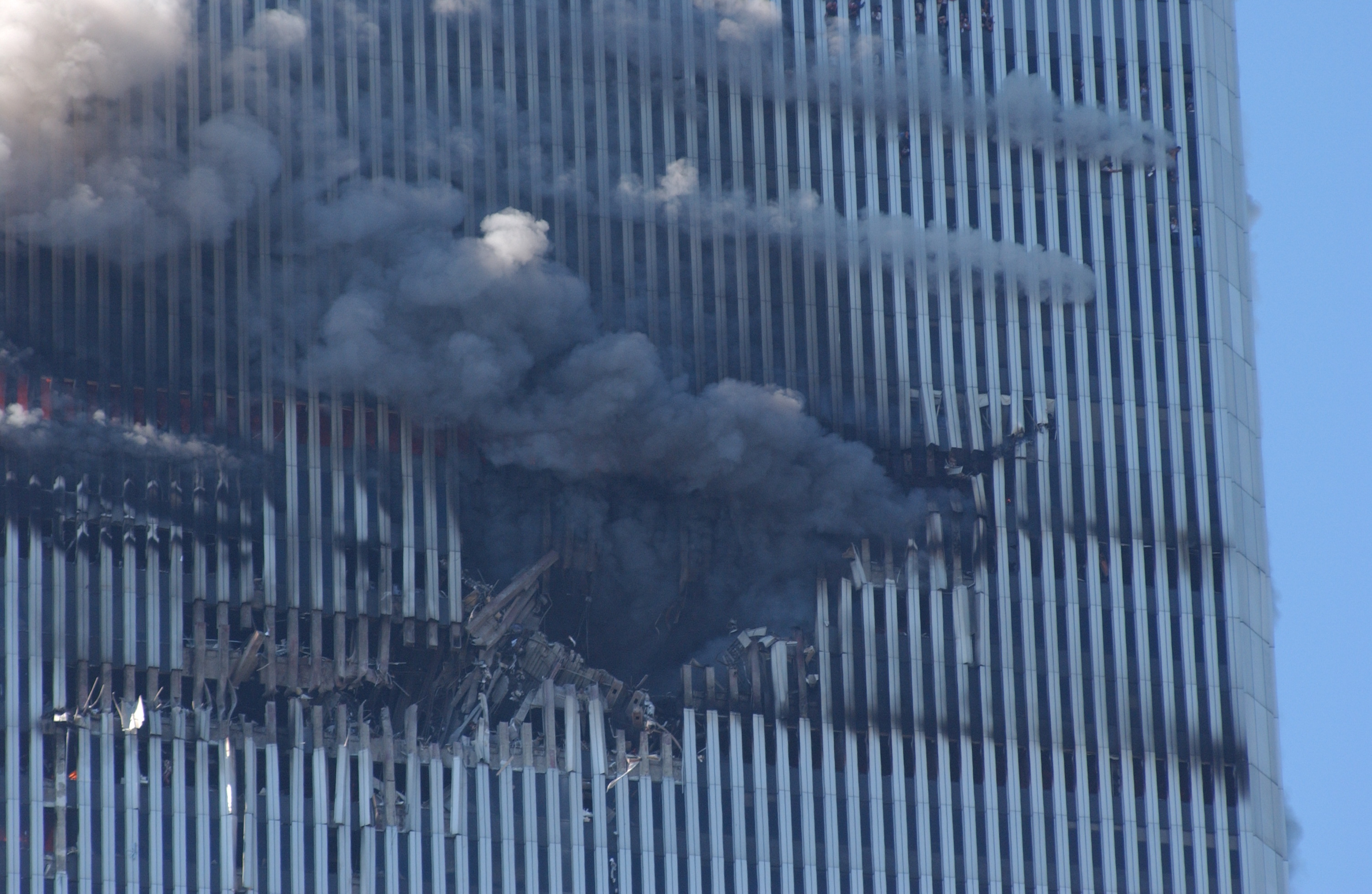 Gobierno de NYC busca frenar acceso a documentos sobre contaminación del 11-S