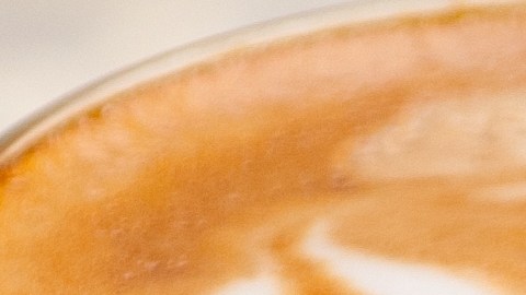 El material de tu taza altera la temperatura y la intensidad del café de forma directa.