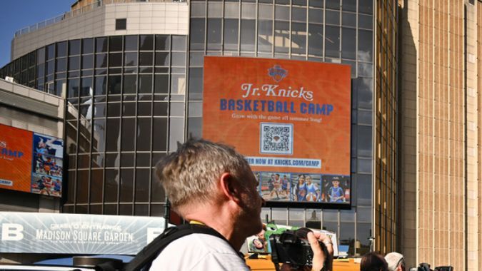 Nueva York vive la cuenta regresiva entre el entusiasmo de los fanáticos y las preocupaciones