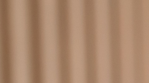 La mejor ubicación para el router es un punto central de la casa, donde la señal de WiFi no sea interferida.