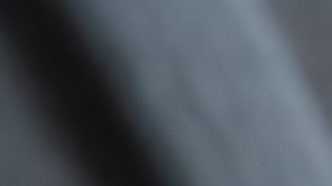 En cada vuelo, las azafatas siempre indican a los pasajeros cuándo deben ponerse o quitarse el cinturón de seguridad.