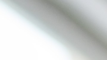 Los adultos mayores suelen ser las principales víctimas de estafas por clonación de voz en WhatsApp.