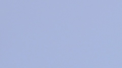 Trump asegura que el estrecho de Ormuz sigue abierto pese al anuncio de cierre de Irán