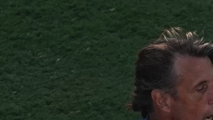 Jugadores se enzarzan en un altercado tras el partido de la final de la Copa del Mundo de fútbol entre España y Argentina
