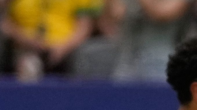 Jugadores de Brasil reaccionan después de que el noruego Erling Haaland marcara el segundo gol de su equipo durante el partido de octavos de final de la Copa del Mundo entre Brasil y Noruega.