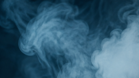 Joven usando un vapeador con una ilustración de pulmones inflamados por una posible lesión EVALI.