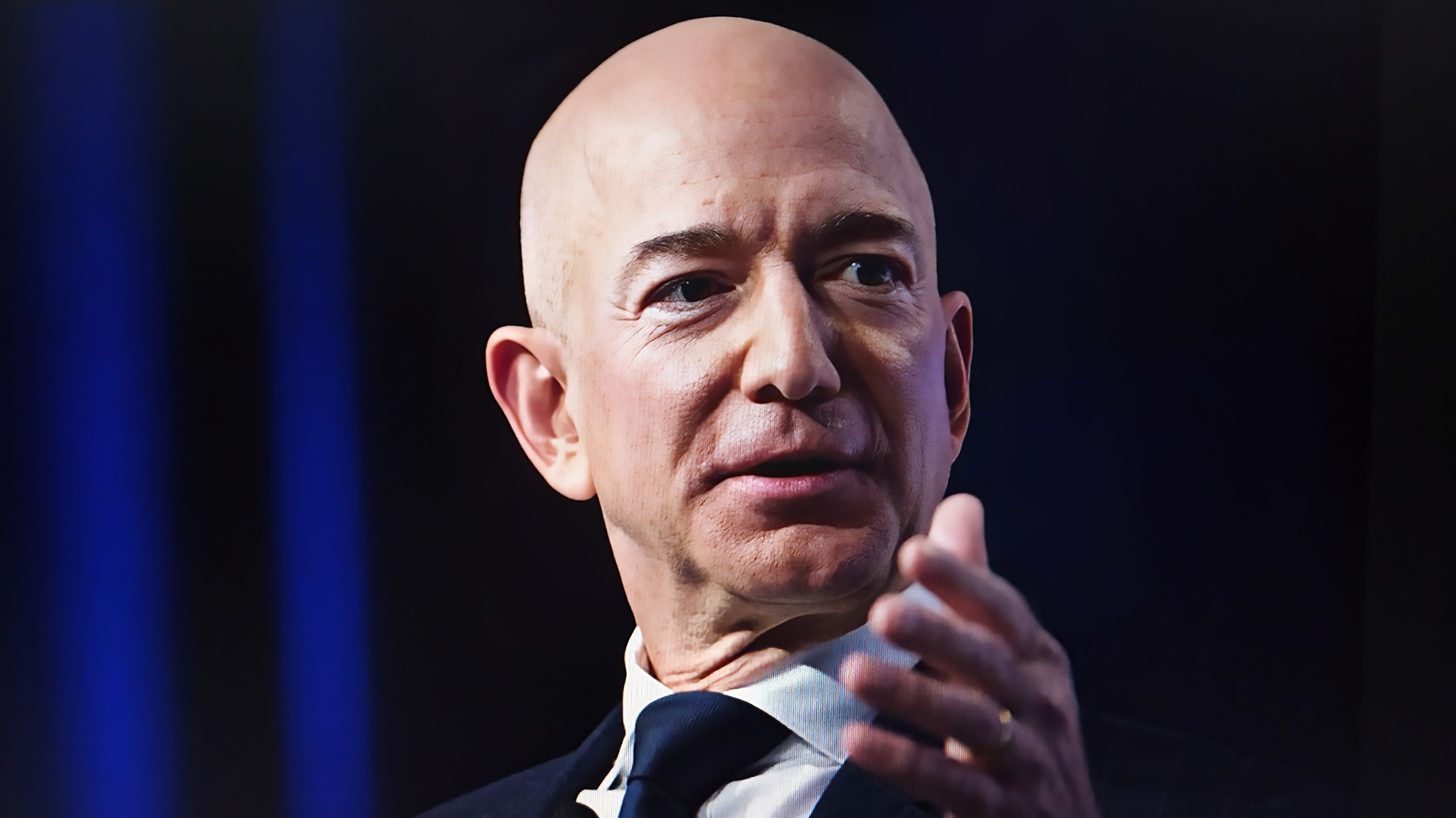 Por qué Jeff Bezos gastó $42 millones en un reloj que funcionará 10,000 años