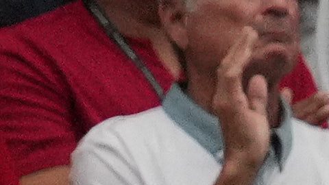 Aficionados de Marruecos ondean banderas de Palestina durante el partido de octavos de final de la Copa del Mundo de fútbol entre Canadá y Marruecos en Houston, el sábado 4 de julio de 2026.