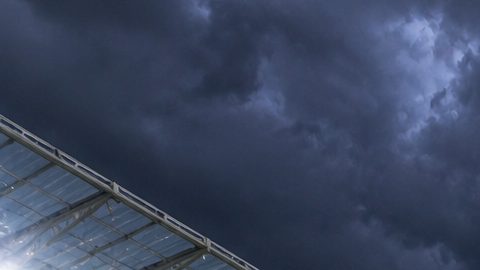 Tormenta sobre un estadio en EE.UU.