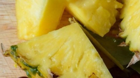 La piña, los arándanos y la papaya son aliadas fantásticas en tu alimentación saludable gracias a su fibra y compuestos bioactivos