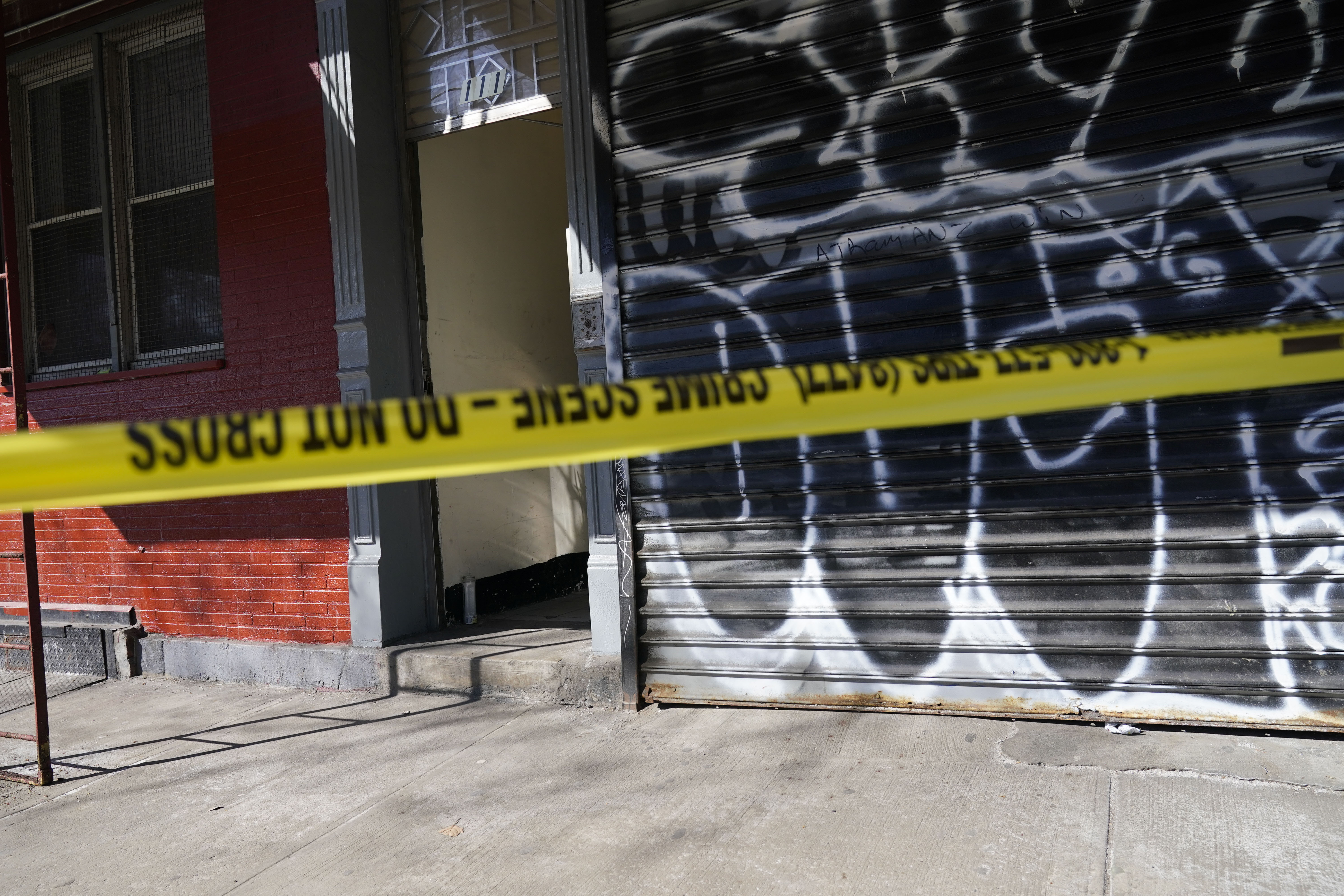 Investigan como posible homicidio la muerte de una mujer en El Bronx