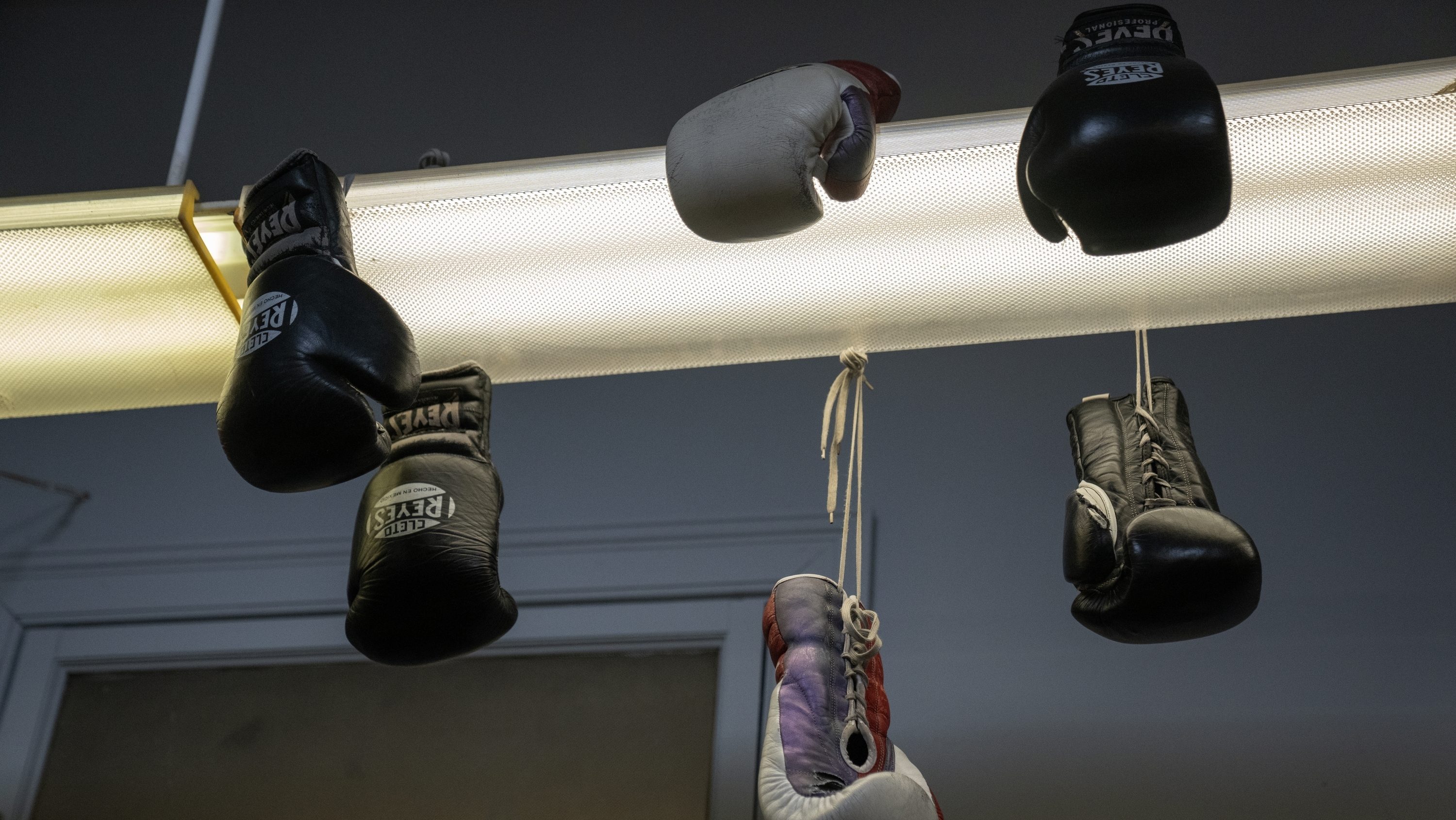 Asesinan a tiros al excampeón mundial de boxeo Zolani Tete en Sudáfrica