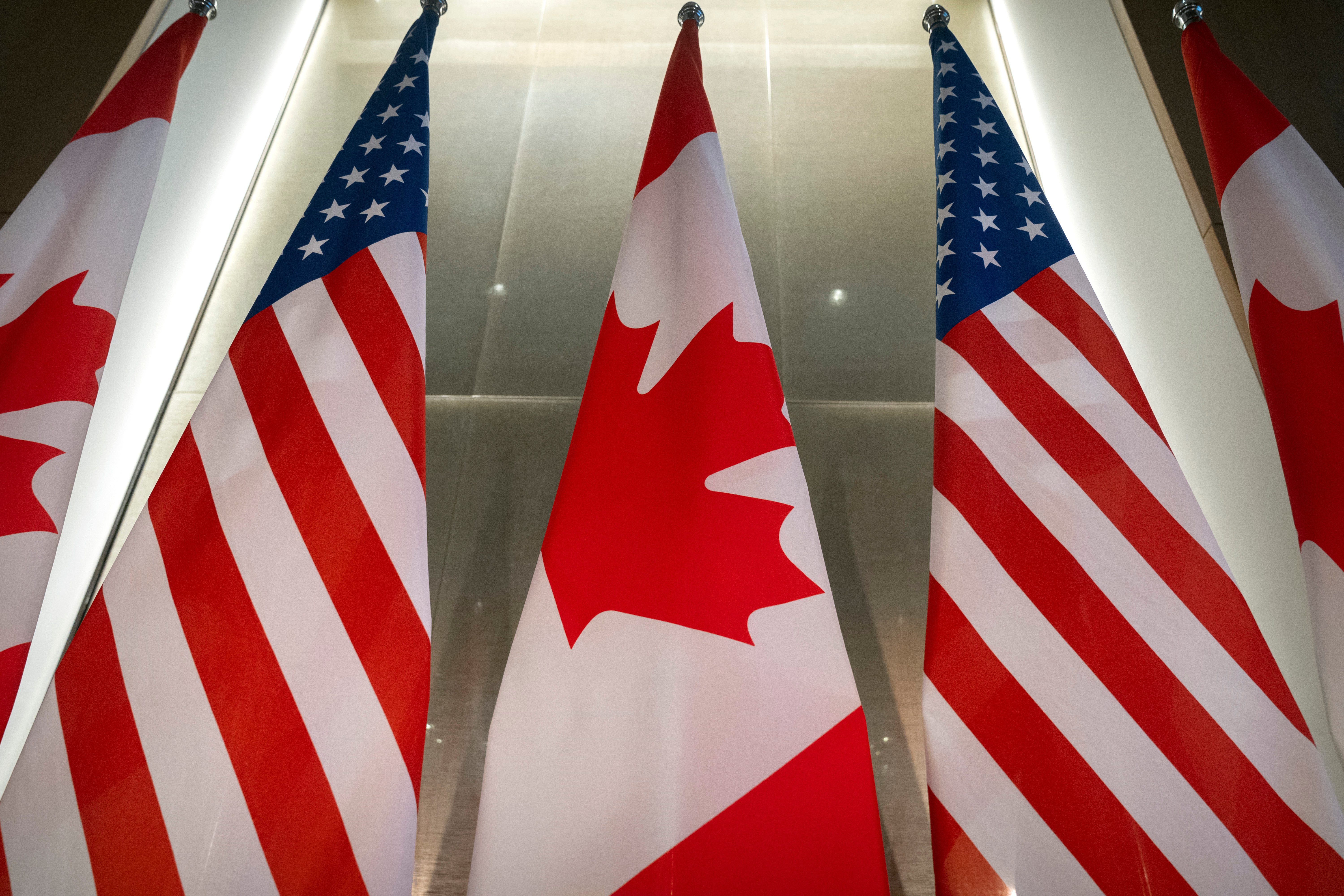 Trump se enfada con Canadá y lo acusa de imponer “enormes aranceles” a agricultores estadounidenses