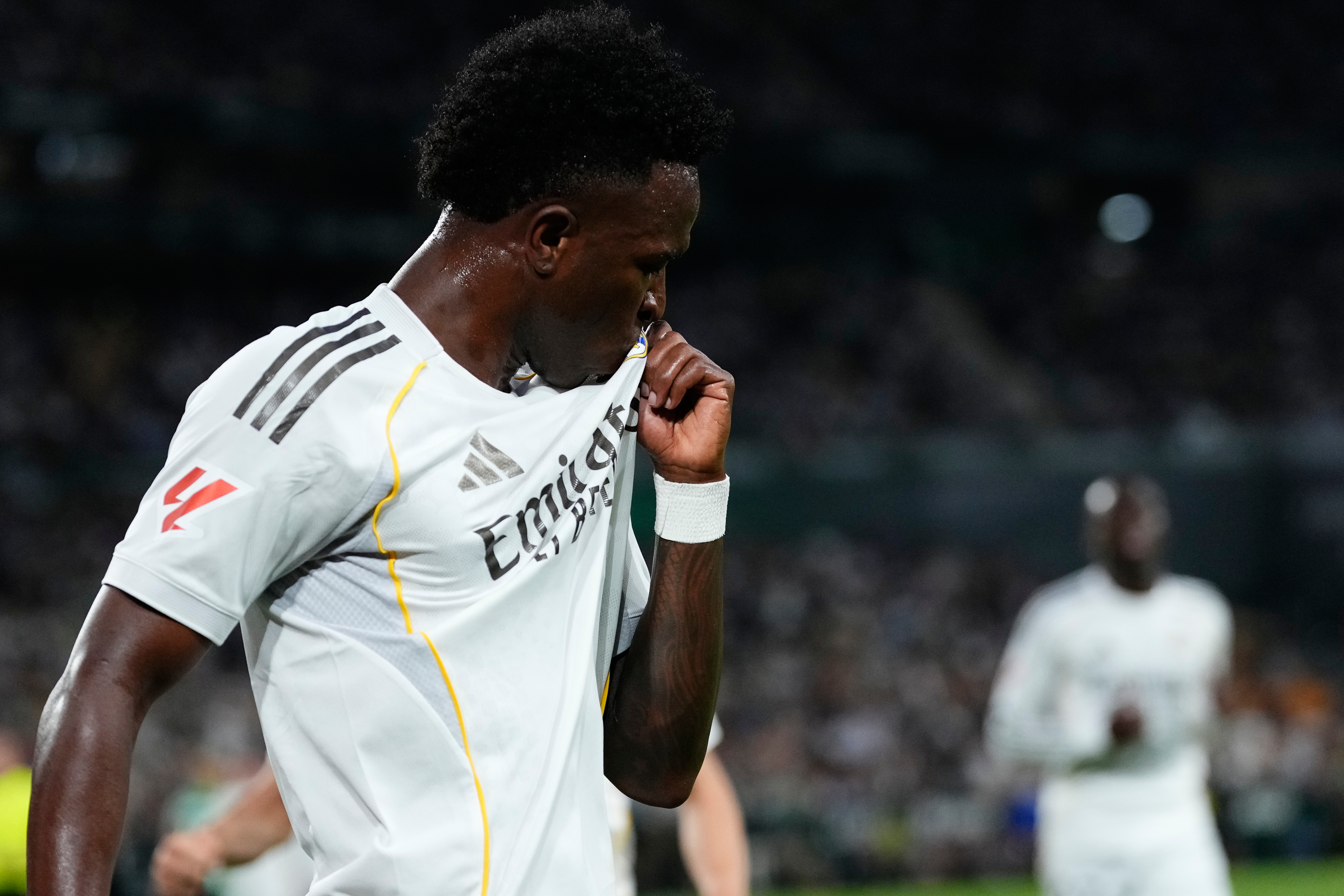 “Se queda”: Vinicius Jr. renueva con el Real Madrid por 6 temporadas