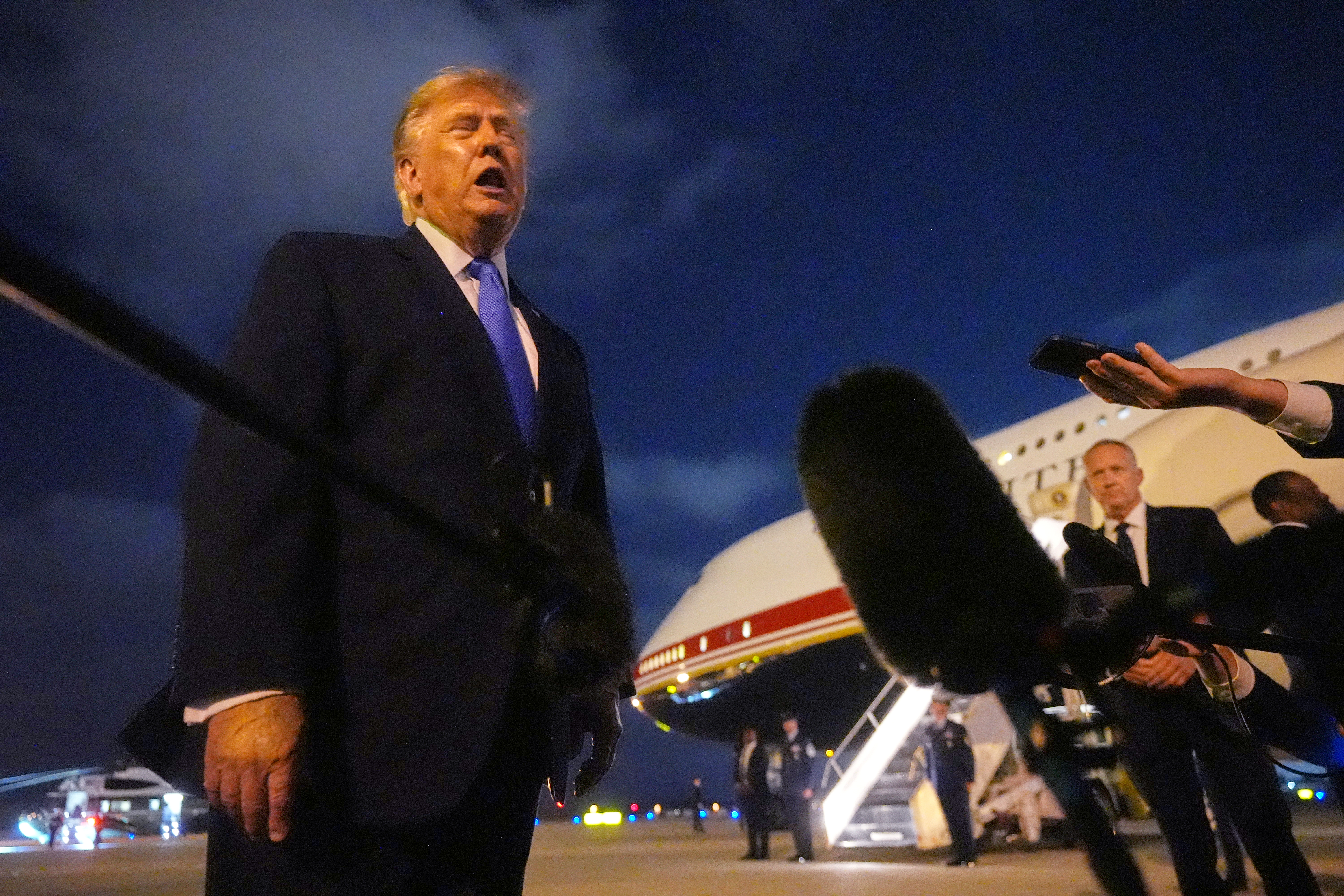 Trump advierte que dará un “golpe muy duro” a Irán si retrocede en las&hellip;