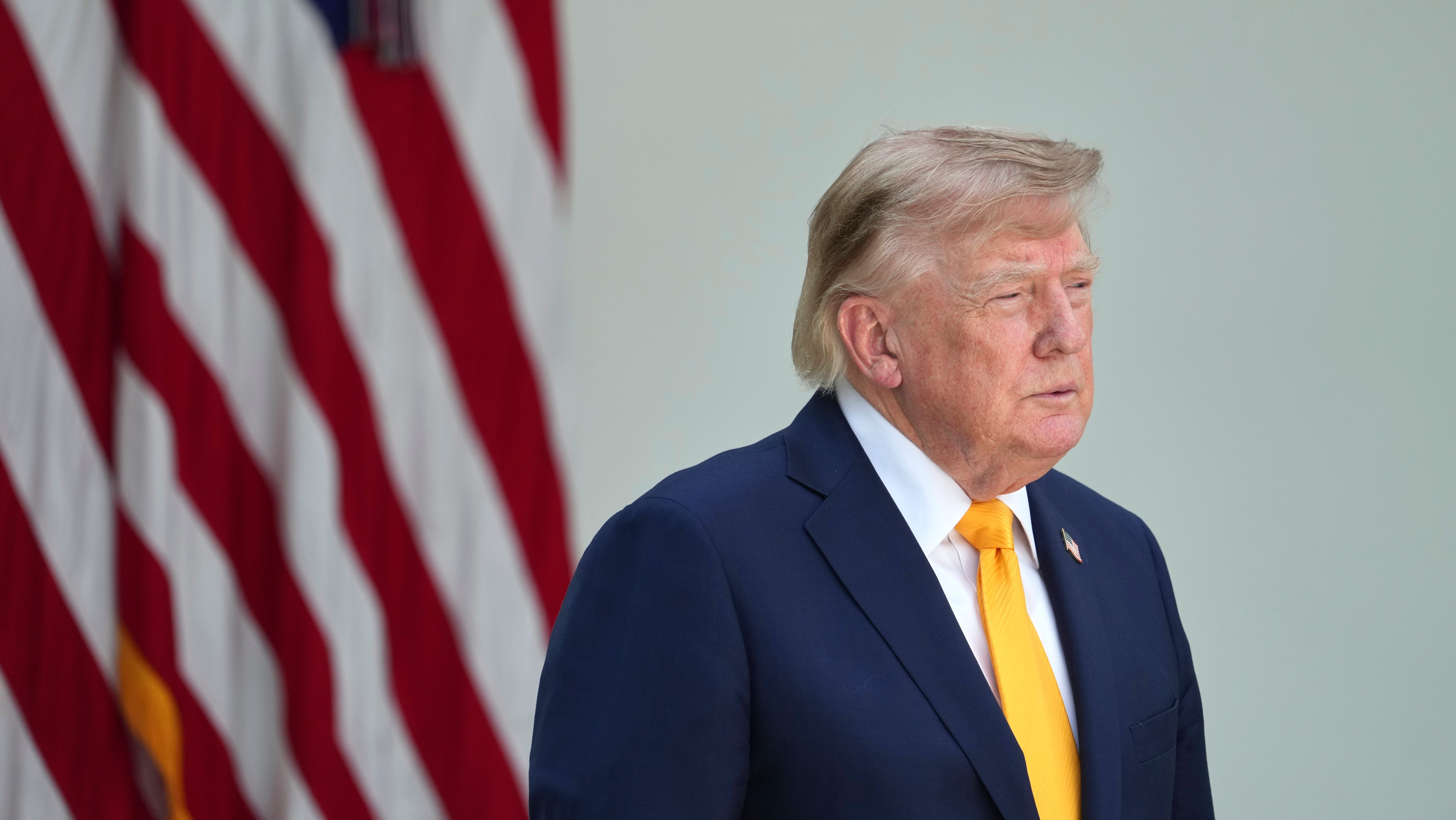 Crece la desaprobación hacia Trump entre votantes clave de Pensilvania tras nuevo sondeo