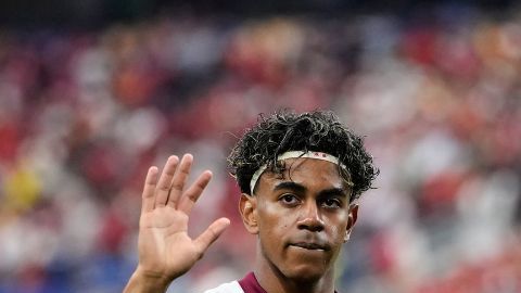 Lamine Yamal y Memo Ochoa compartieron destino.
