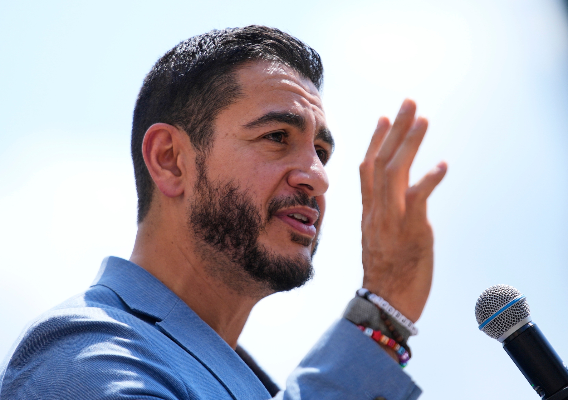 Demócrata Abdul El-Sayed se disculpa por comentarios tras ataque a sinagoga en Michigan