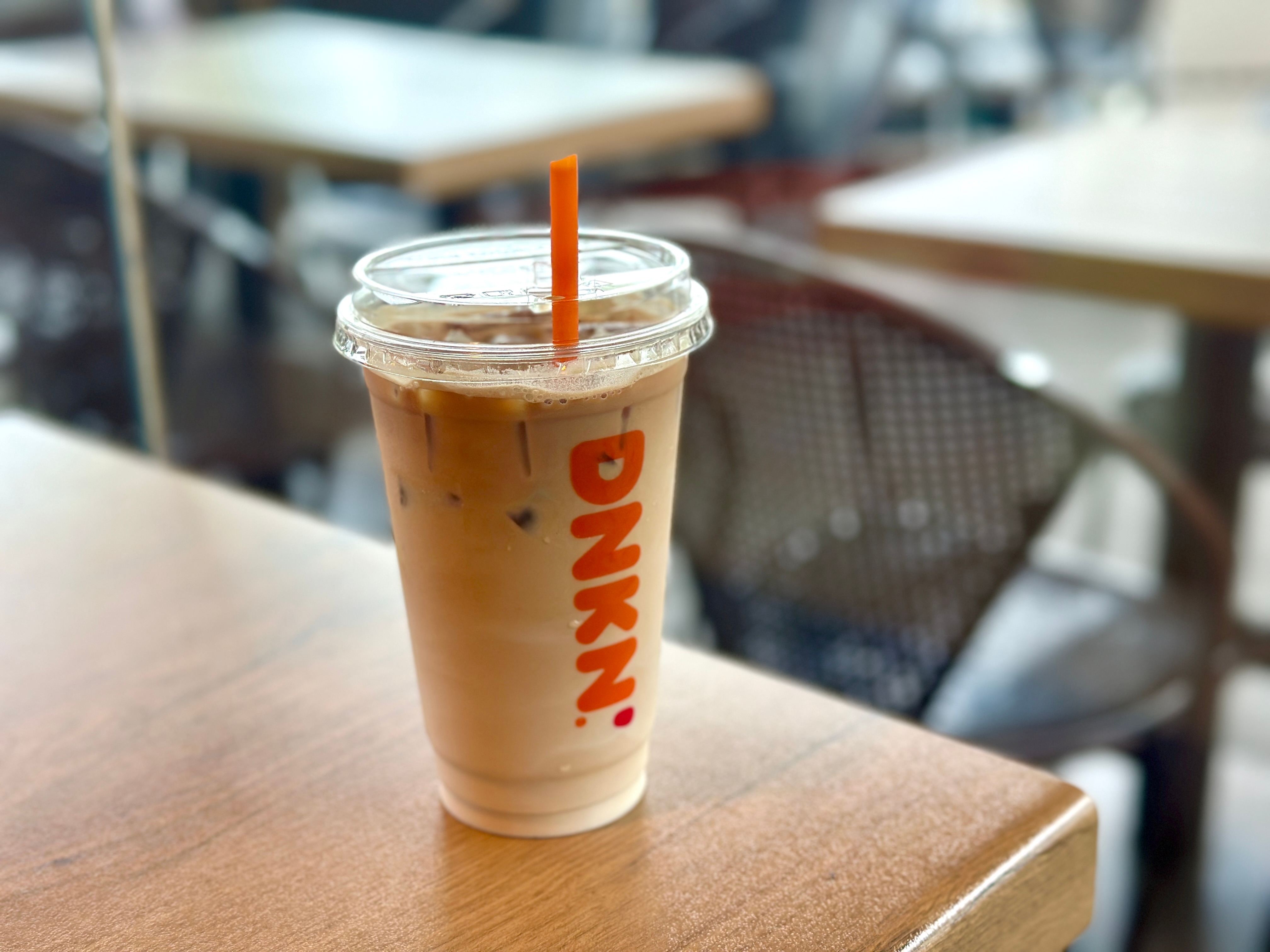 Dunkin’ prueba un latte inspirado en las clásicas galletas glaseadas