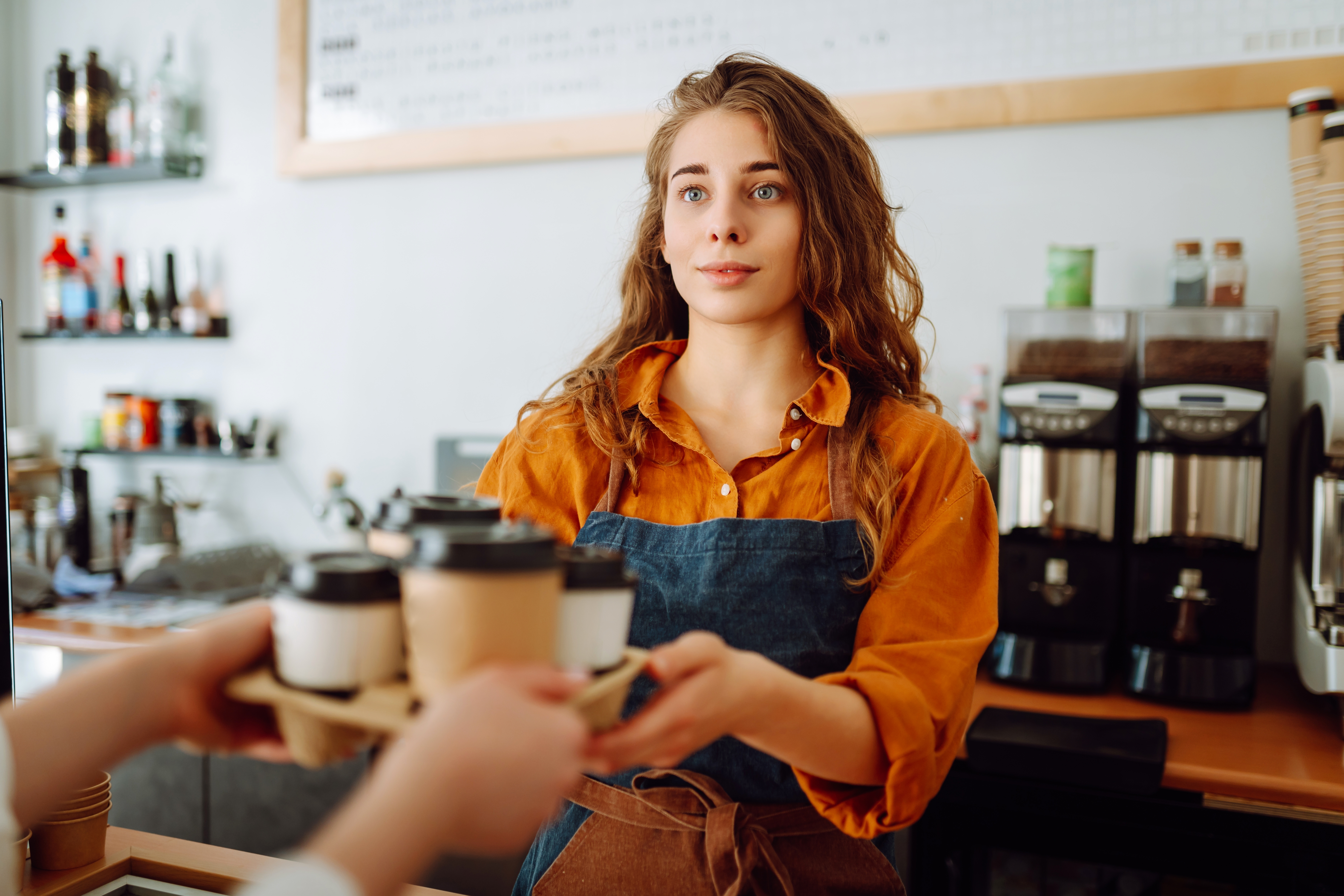 10 empleos en Nueva York que no exigen currículum, solo tu disposición ...